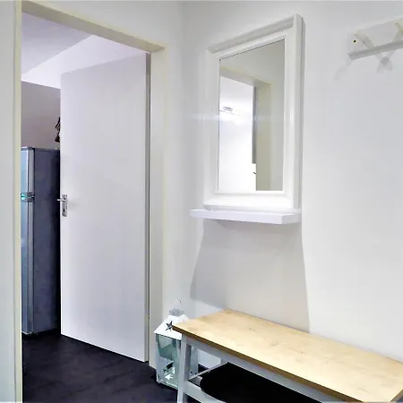 Harmony 4 Pers Wifi Terrasse Near Lift 아파트